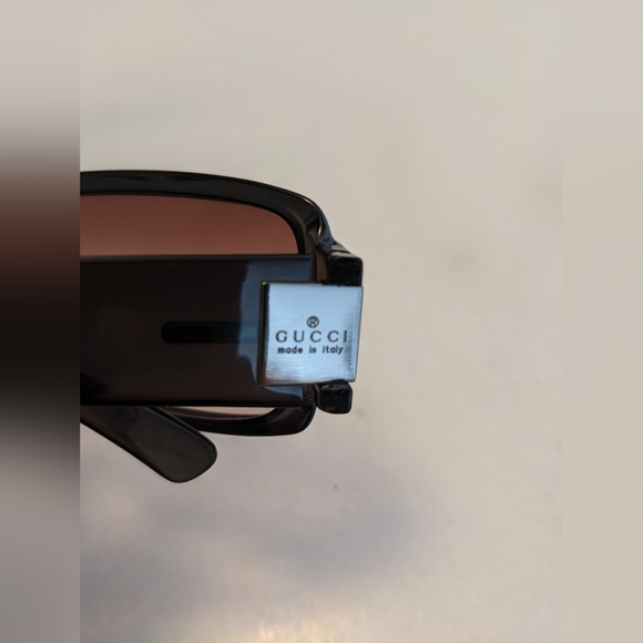 Gucci Sunglasses - Picture 4 of 5